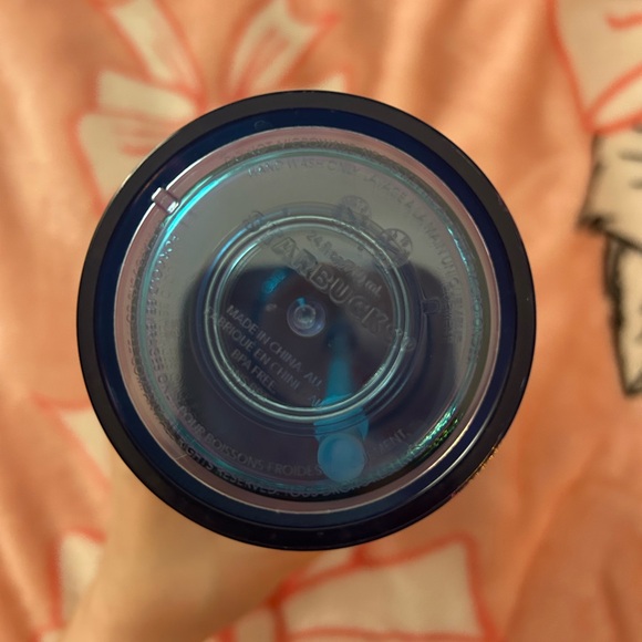 Starbucks Snowflake Tumbler with Straw - Picture 4 of 4